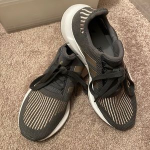 Adidas Swift Run Sneakers